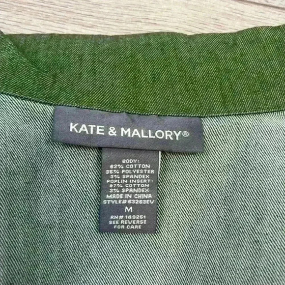 Kate & Mallory Green Button Front Jacket Size M - Picture 5 of 7